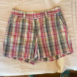 SONOMA LIFE & STYLE ORIGINAL SHORT size 6